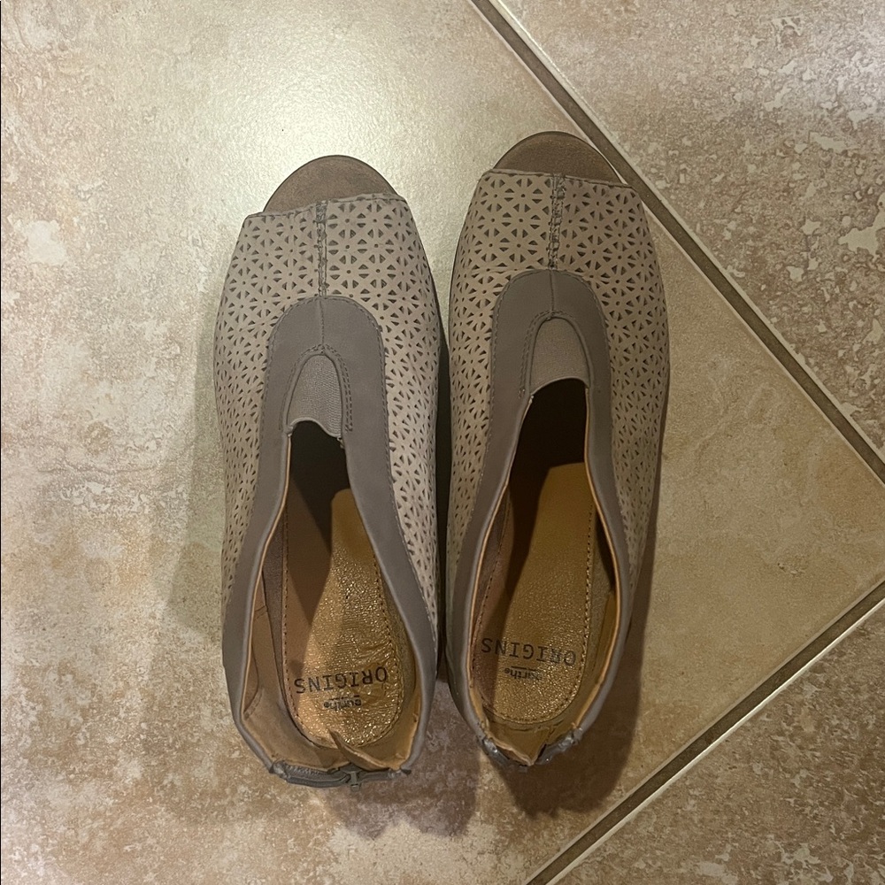 Origins Women's Taupe Ankle Booties